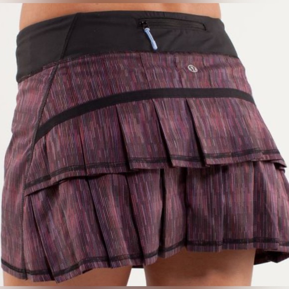 Lululemon Pants - Lululemon Run Pace Setter Skirt Wee are from Space Black Multi Size 6 EUC